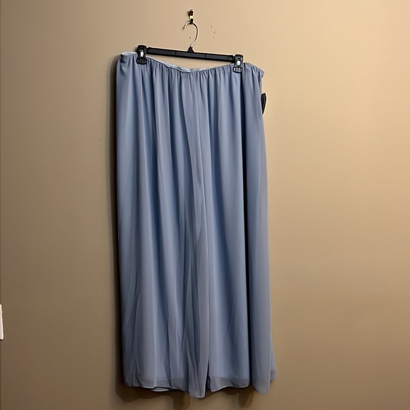 Alex Evenings Plus Size Silky Chiffon Pants - Picture 5 of 10